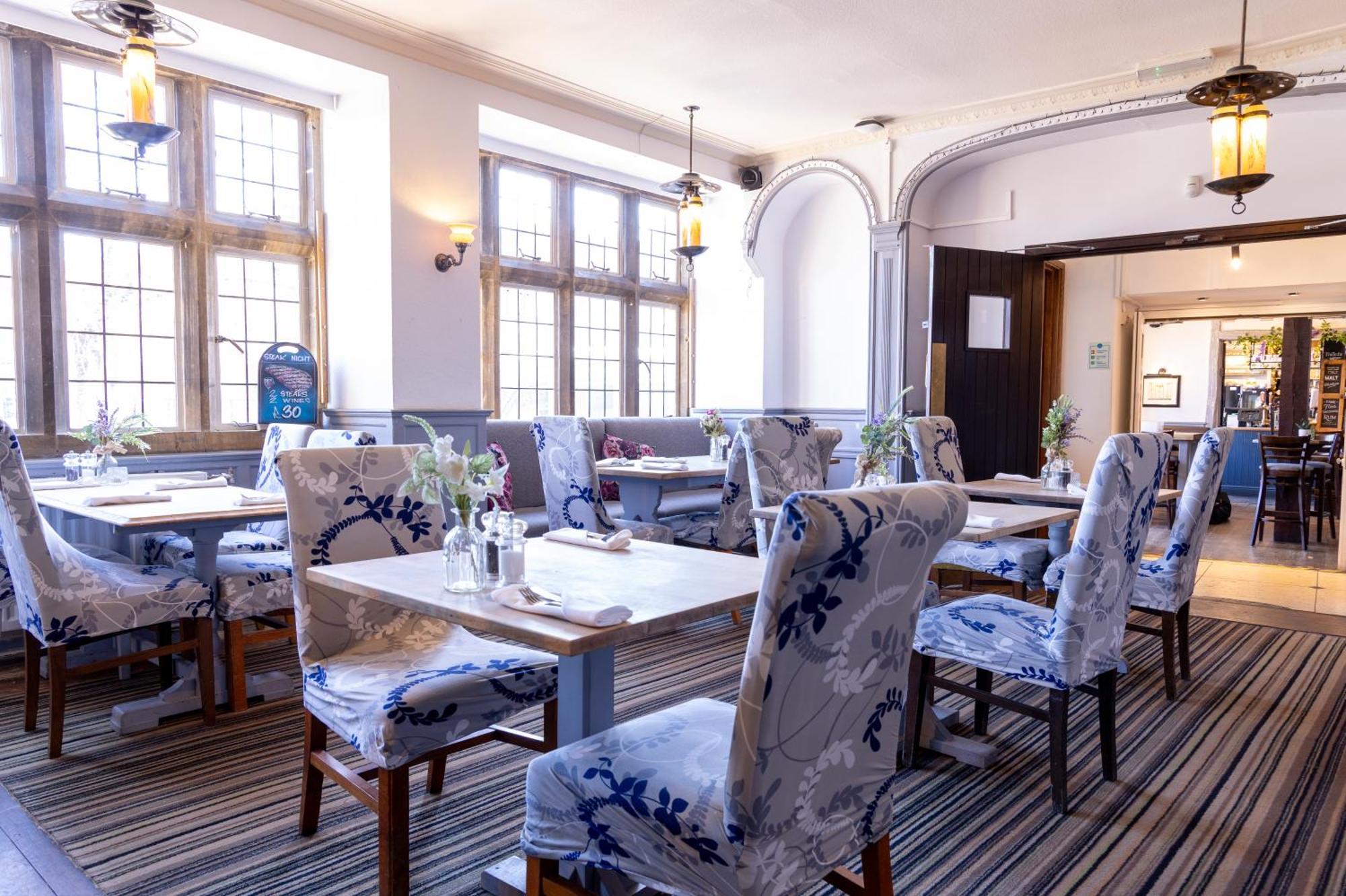 Cromwell Lodge Hotel By Greene King Inns Банбъри Екстериор снимка