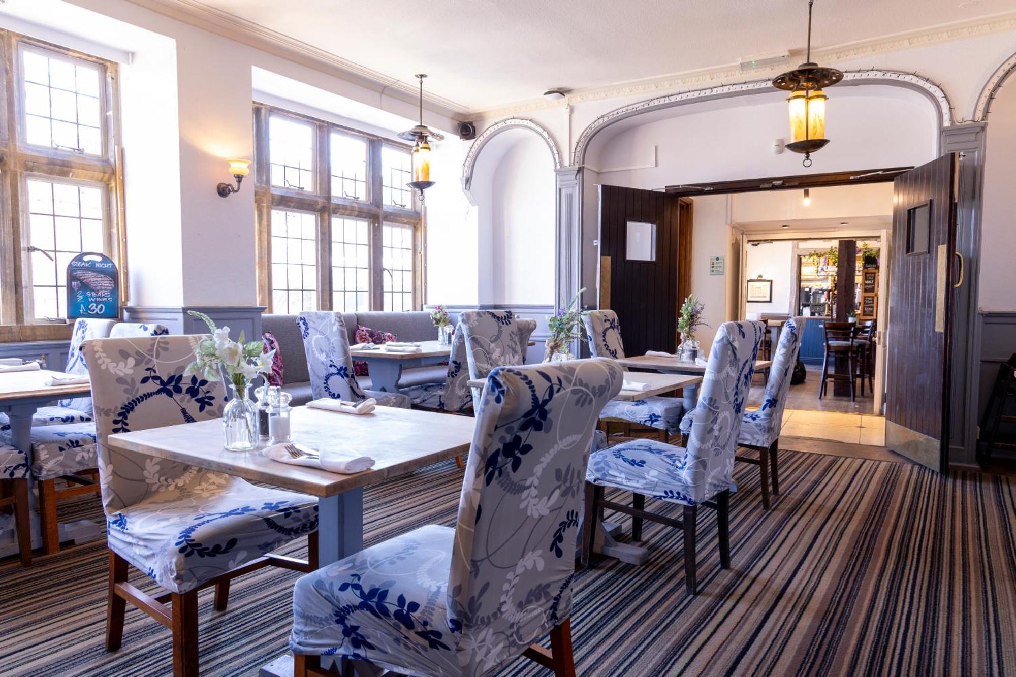 Cromwell Lodge Hotel By Greene King Inns Банбъри Екстериор снимка